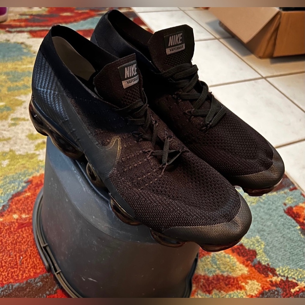 Nike Air Vapormax Tripleblack Size 10